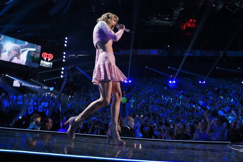 Taylor Swift at 2014 iHeartRadio Music Festival — photo 536