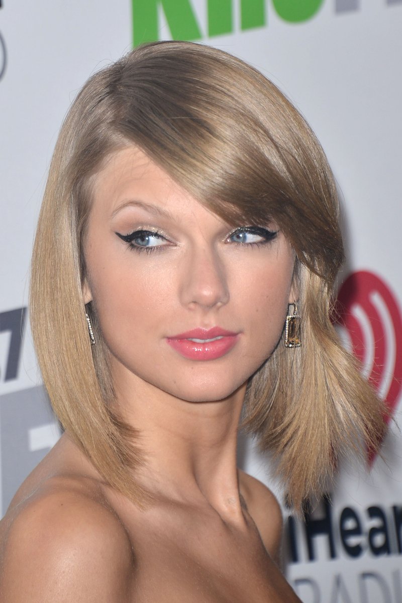 Taylor Swift at KIIS FM's Jingle Ball 2014 — photo 21