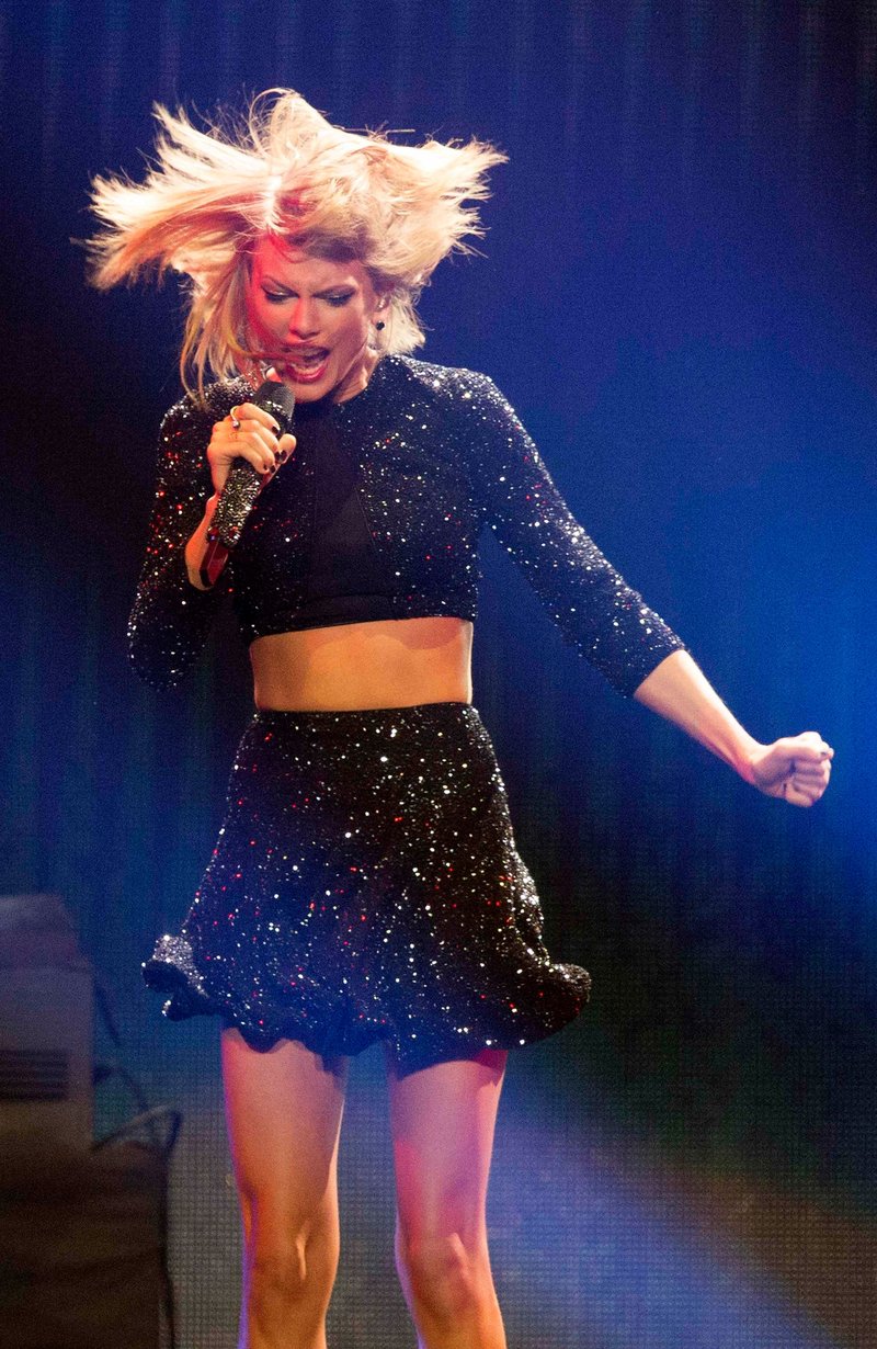 Taylor Swift at KIIS FM's Jingle Ball 2014 — photo 123