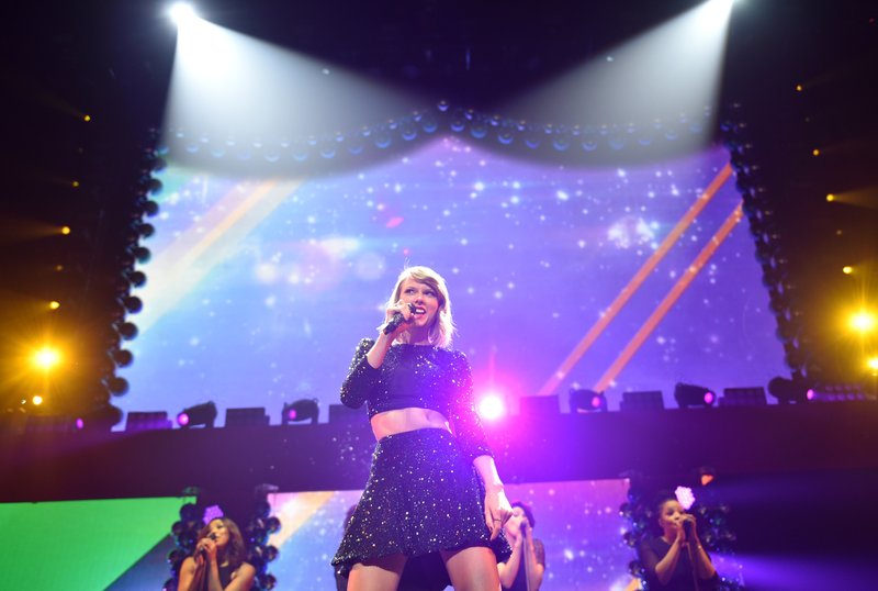 Taylor Swift at KIIS FM's Jingle Ball 2014 — photo 167