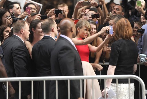Taylor Swift at "The Giver" World Premiere — photo 18
