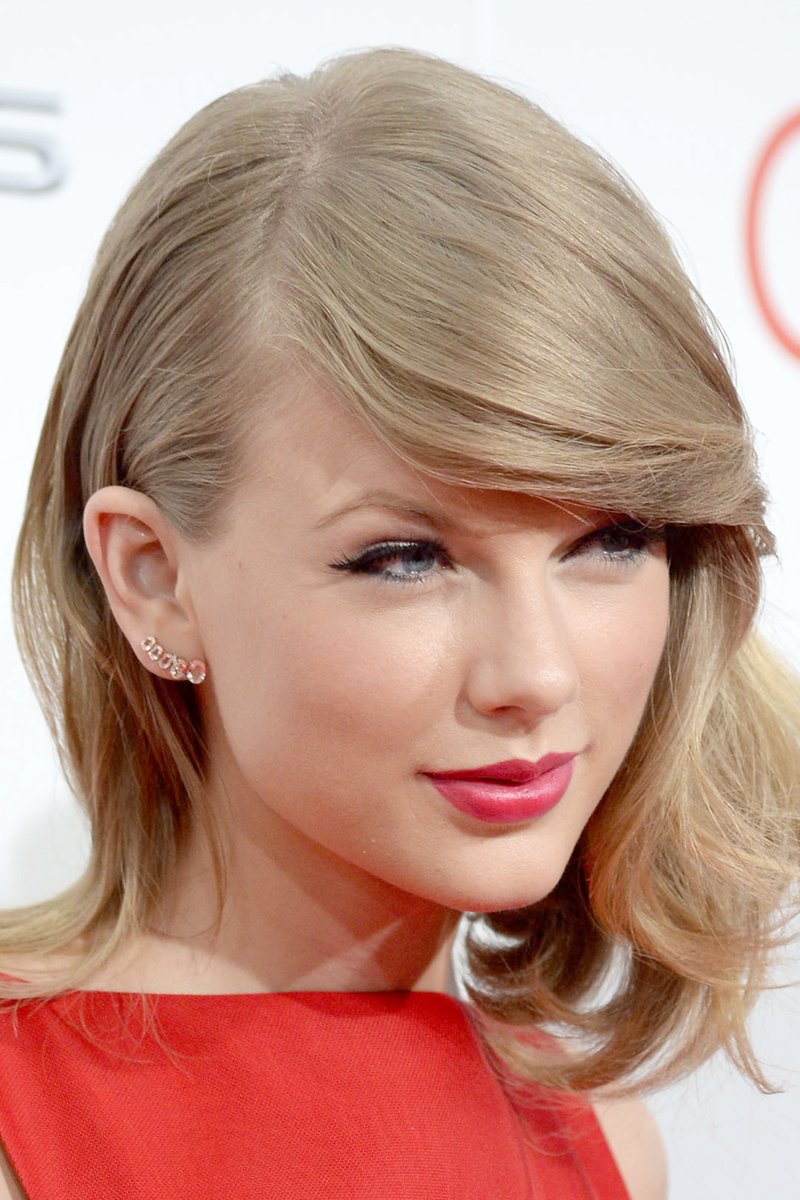 Taylor Swift at "The Giver" World Premiere — photo 93
