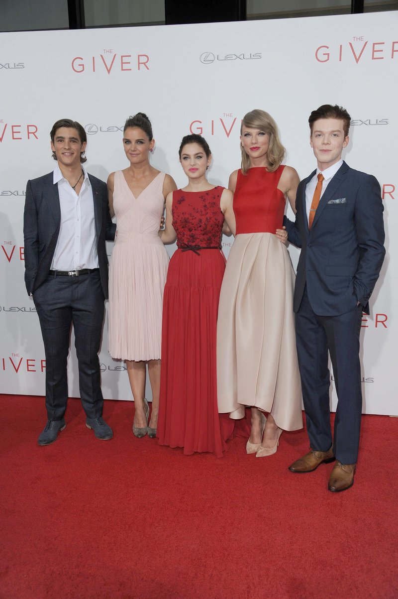 Taylor Swift at "The Giver" World Premiere — photo 98