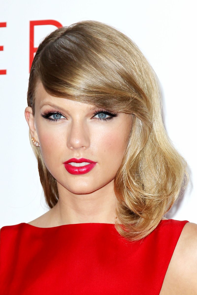 Taylor Swift at "The Giver" World Premiere — photo 207