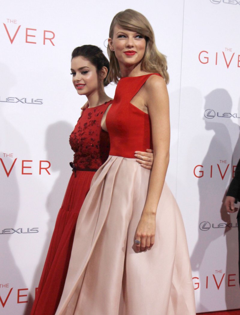 Taylor Swift at "The Giver" World Premiere — photo 305