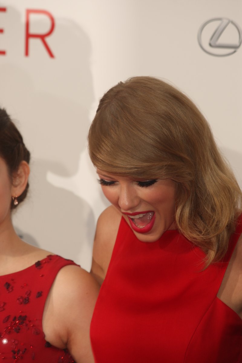 Taylor Swift at "The Giver" World Premiere — photo 409