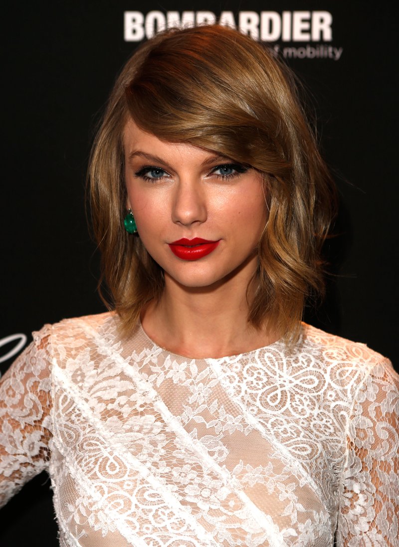 Taylor Swift at The Weinstein Company Academy Award Party — photo 6