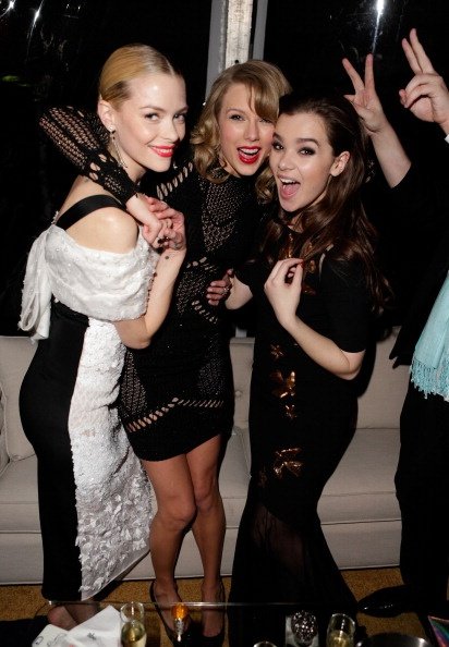 Taylor Swift at The Weinstein Company & Netflix's 2014 Golden Globes After Party — photo 9