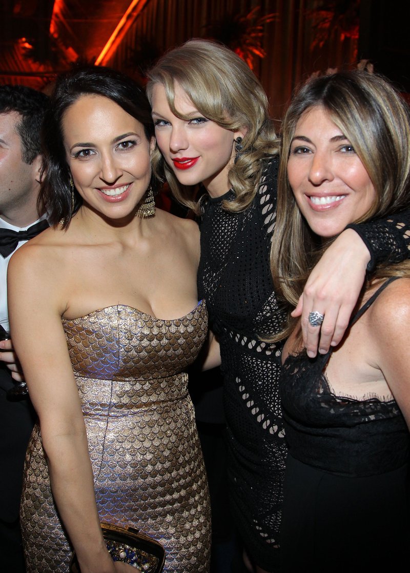 Taylor Swift at The Weinstein Company & Netflix's 2014 Golden Globes After Party — photo 13