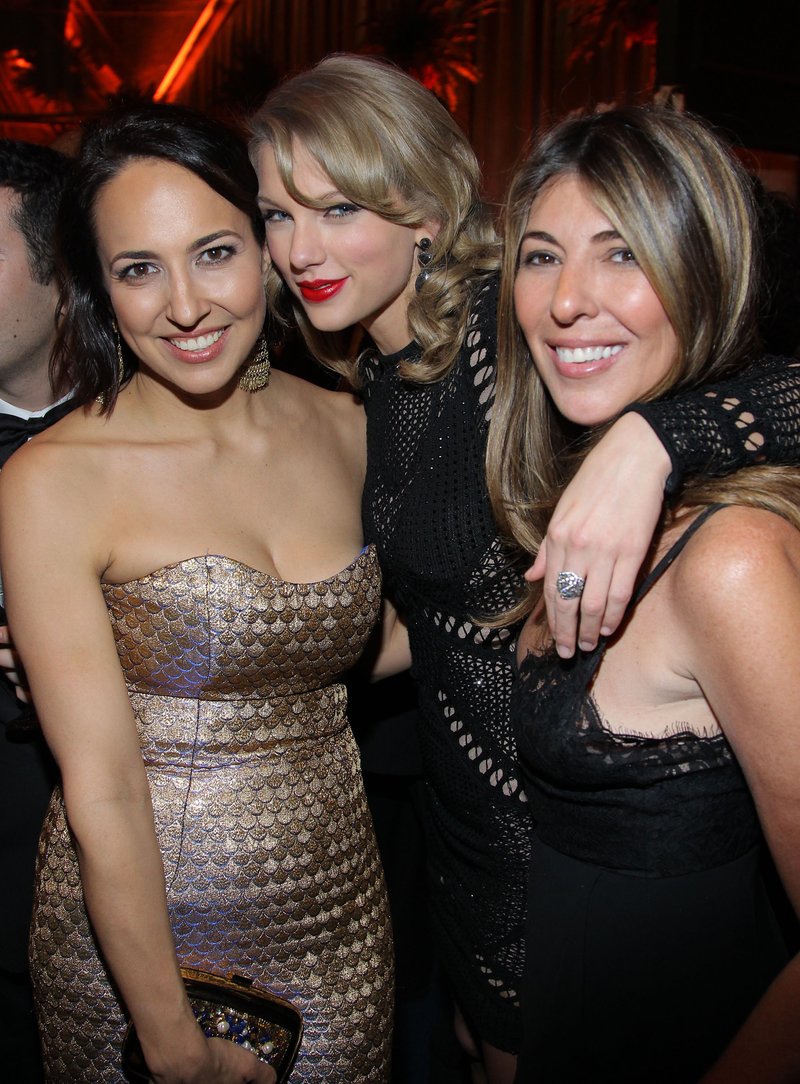 Taylor Swift at The Weinstein Company & Netflix's 2014 Golden Globes After Party — photo 14