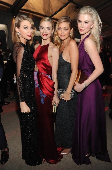 Taylor Swift at 2014 Vanity Fair Oscar Party — photo 4