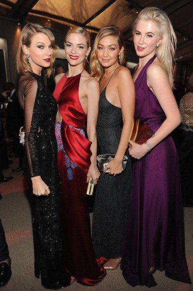 Taylor Swift at 2014 Vanity Fair Oscar Party — photo 5