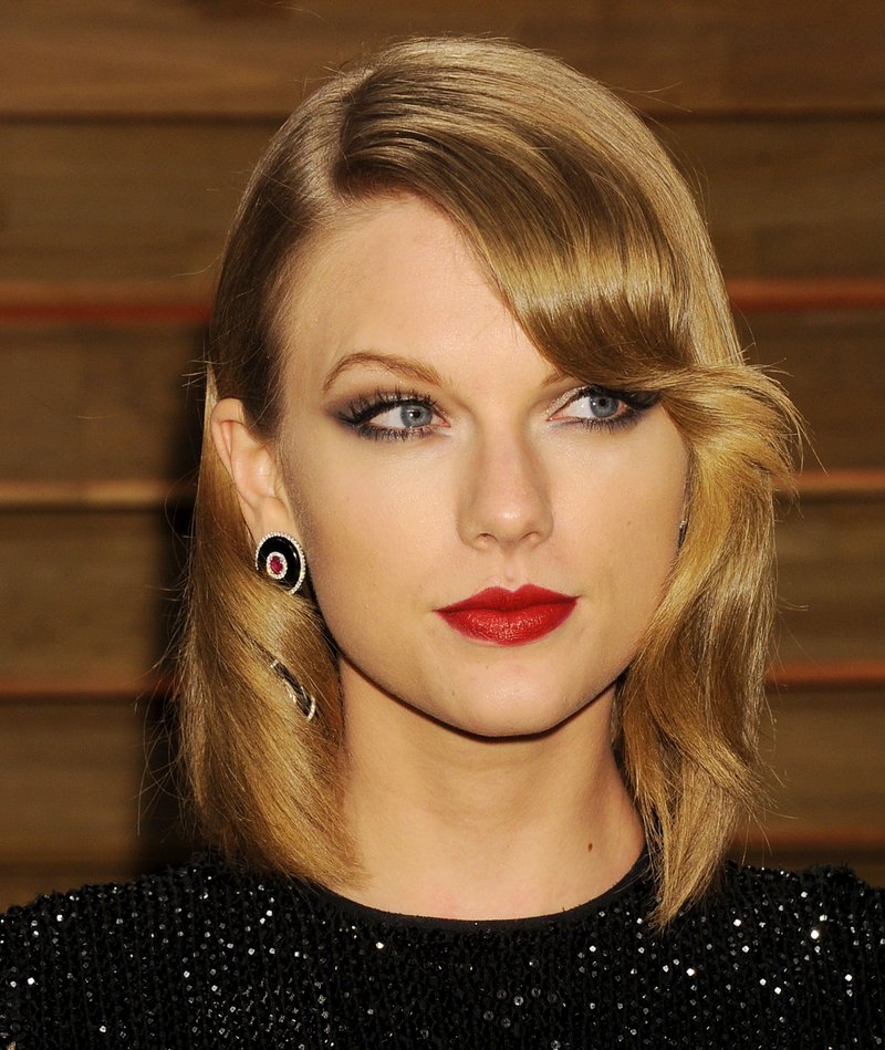 Taylor Swift at 2014 Vanity Fair Oscar Party — photo 41