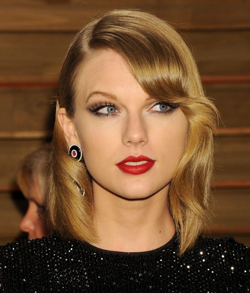 Taylor Swift at 2014 Vanity Fair Oscar Party — photo 42