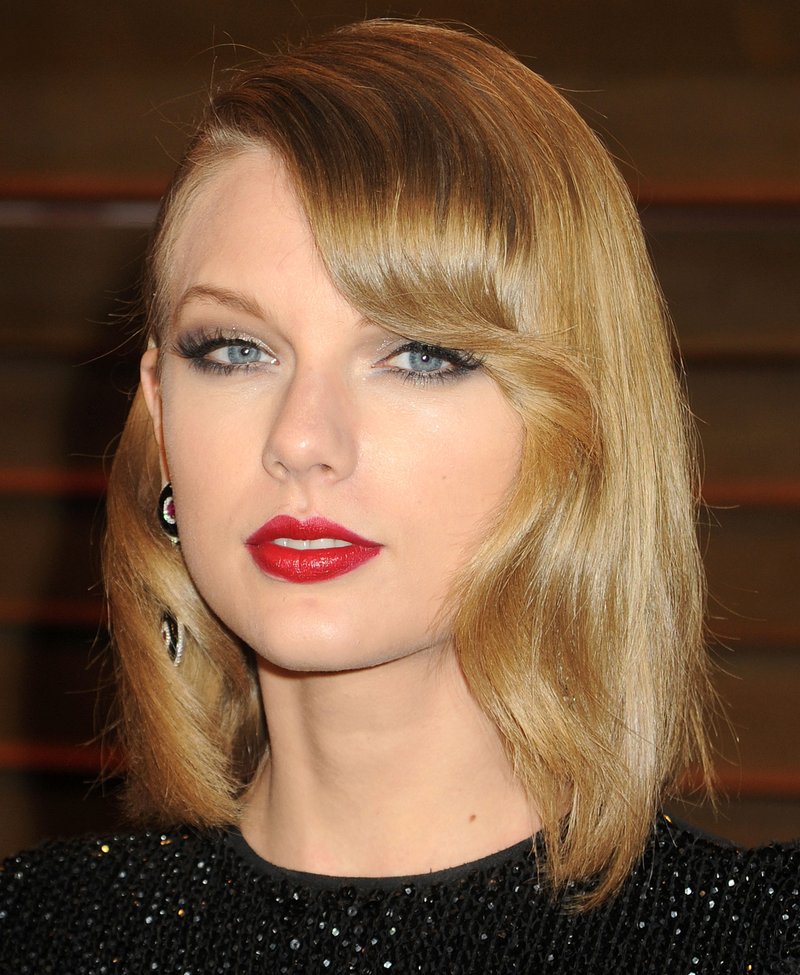 Taylor Swift at 2014 Vanity Fair Oscar Party — photo 67