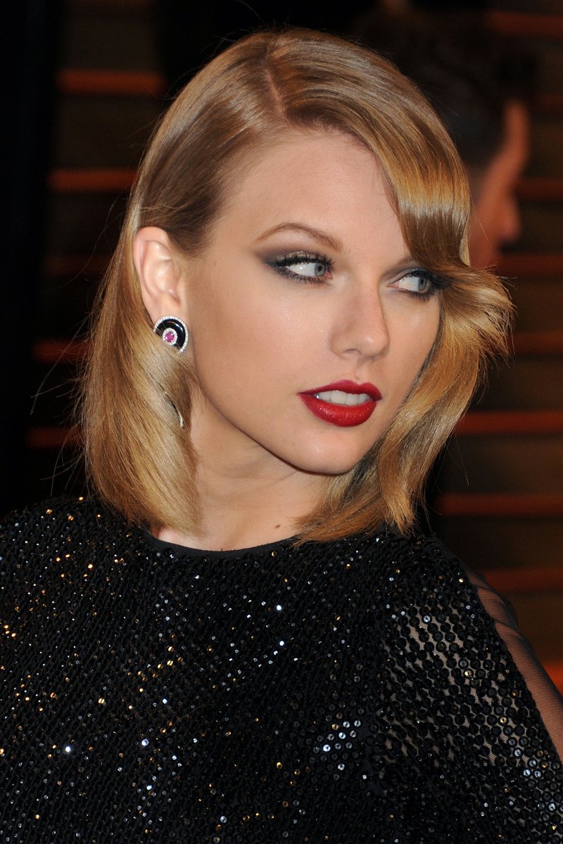Taylor Swift at 2014 Vanity Fair Oscar Party — photo 83