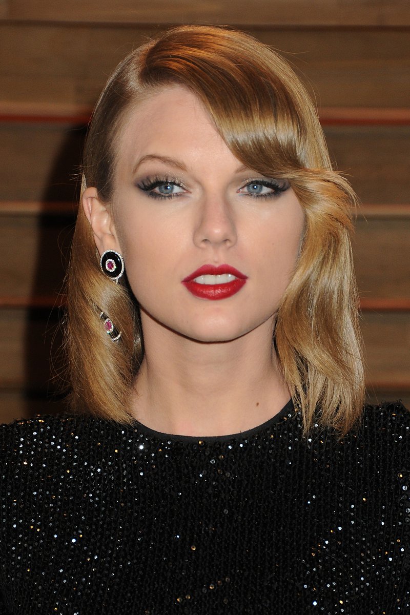 Taylor Swift at 2014 Vanity Fair Oscar Party — photo 93
