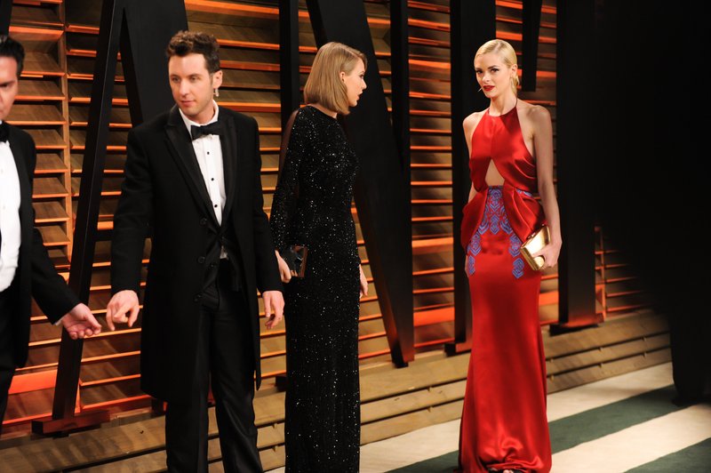 Taylor Swift at 2014 Vanity Fair Oscar Party — photo 108
