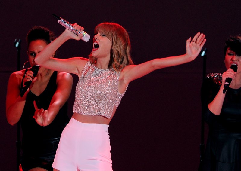 Taylor Swift at We Can Survive 2014 — photo 15