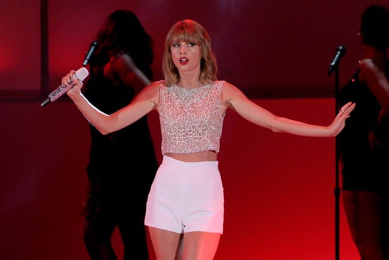 Taylor Swift at We Can Survive 2014 — photo 16