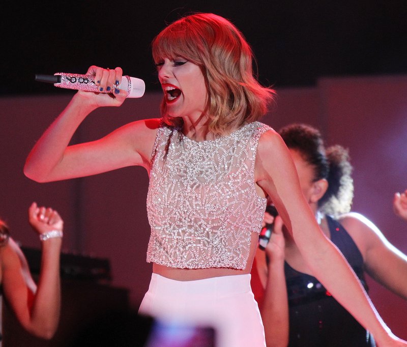Taylor Swift at We Can Survive 2014 — photo 185