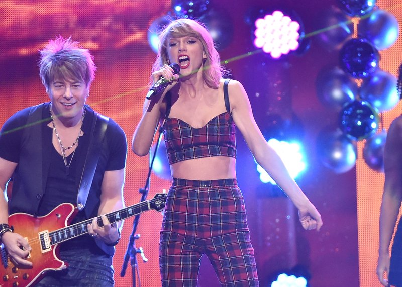 Taylor Swift at Z100's Jingle Ball 2014 — photo 130