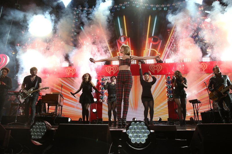 Taylor Swift at Z100's Jingle Ball 2014 — photo 140