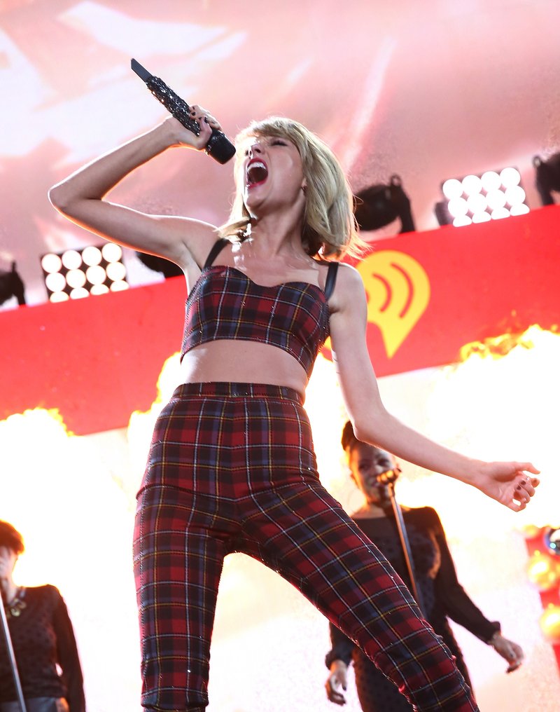 Taylor Swift at Z100's Jingle Ball 2014 — photo 163