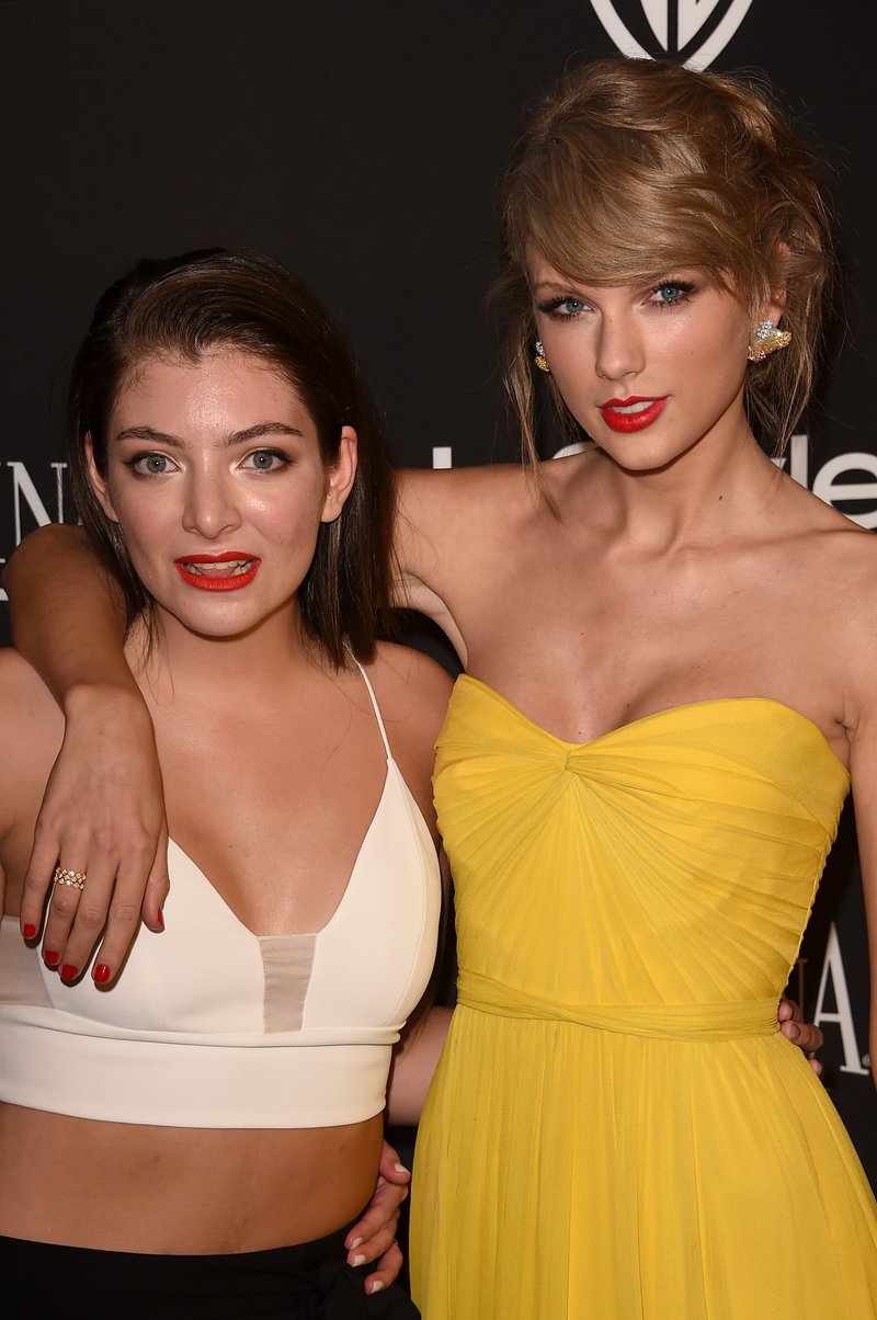 Taylor Swift at 16th Annual Warner Bros. And InStyle Post-Golden Globe Party — photo 5