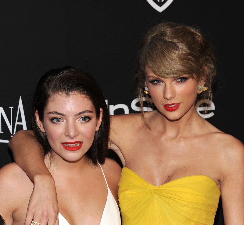 Taylor Swift at 16th Annual Warner Bros. And InStyle Post-Golden Globe Party — photo 41
