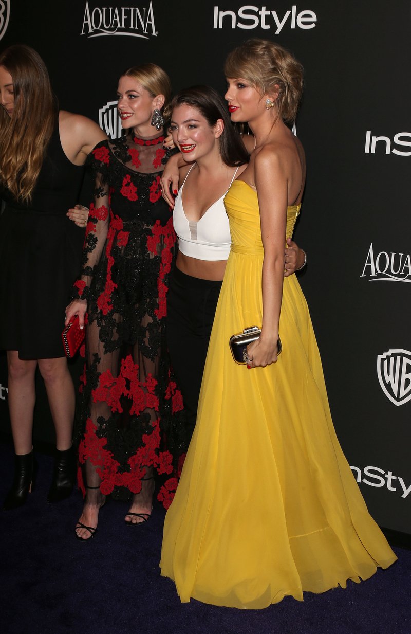 Taylor Swift at 16th Annual Warner Bros. And InStyle Post-Golden Globe Party — photo 93