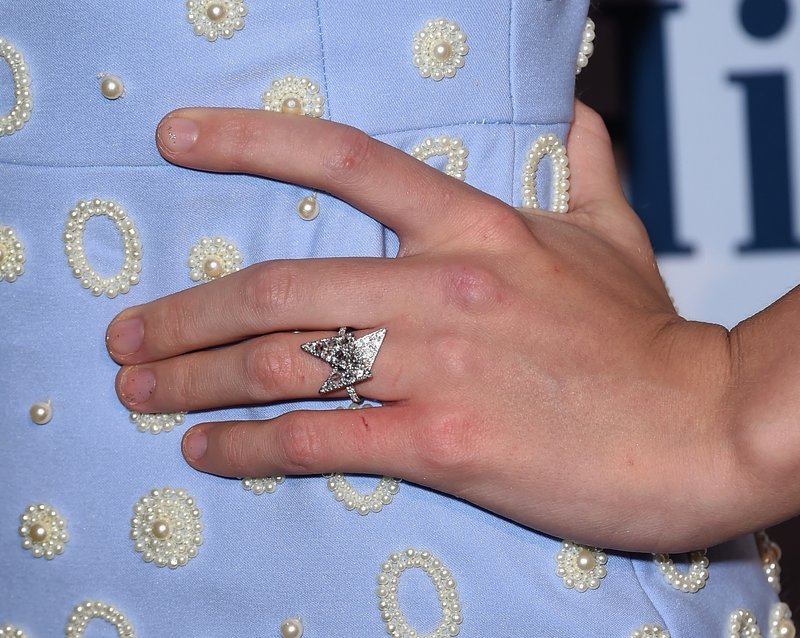 Taylor Swift at 57th Annual GRAMMY Awards - Pre-GRAMMY Gala And Salute To Industry Icons Honoring Martin Bandier — photo 21