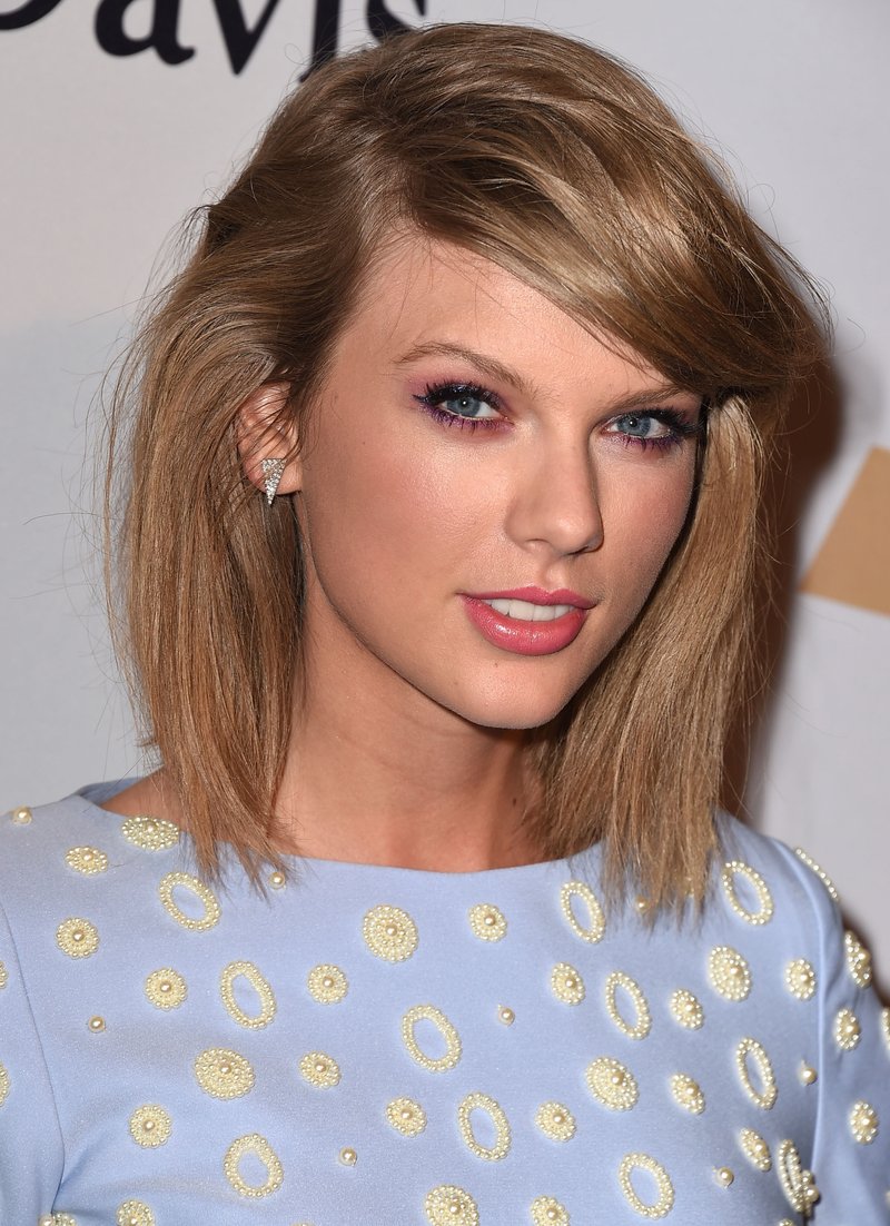 Taylor Swift at 57th Annual GRAMMY Awards - Pre-GRAMMY Gala And Salute To Industry Icons Honoring Martin Bandier — photo 88