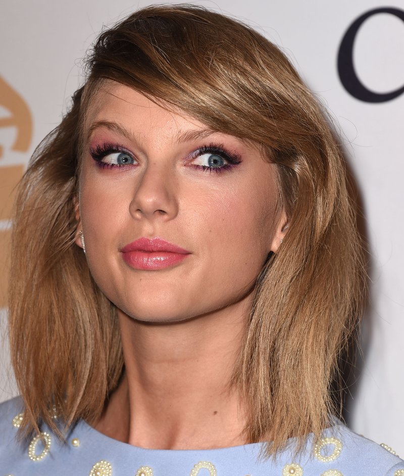 Taylor Swift at 57th Annual GRAMMY Awards - Pre-GRAMMY Gala And Salute To Industry Icons Honoring Martin Bandier — photo 100