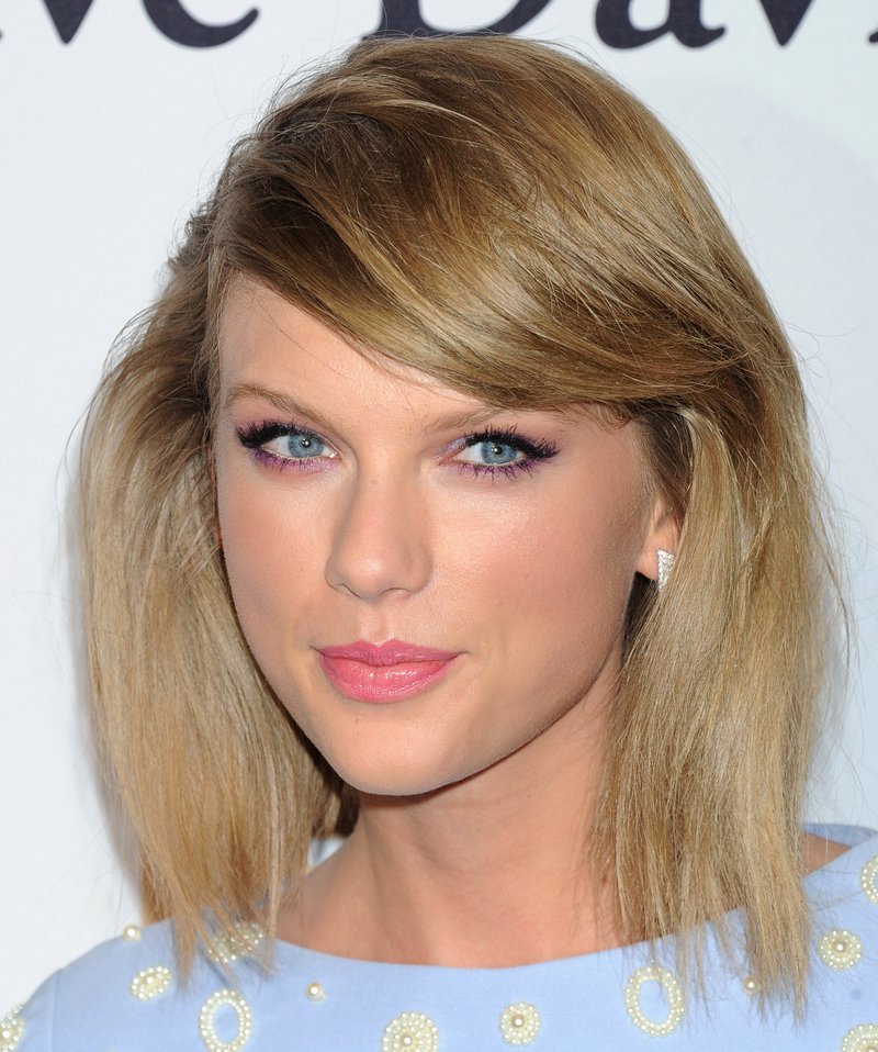 Taylor Swift at 57th Annual GRAMMY Awards - Pre-GRAMMY Gala And Salute To Industry Icons Honoring Martin Bandier — photo 164