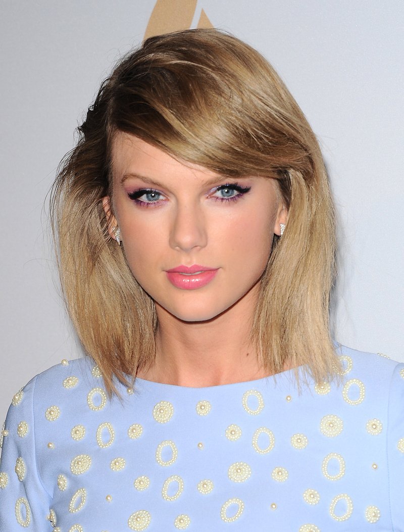 Taylor Swift at 57th Annual GRAMMY Awards - Pre-GRAMMY Gala And Salute To Industry Icons Honoring Martin Bandier — photo 214