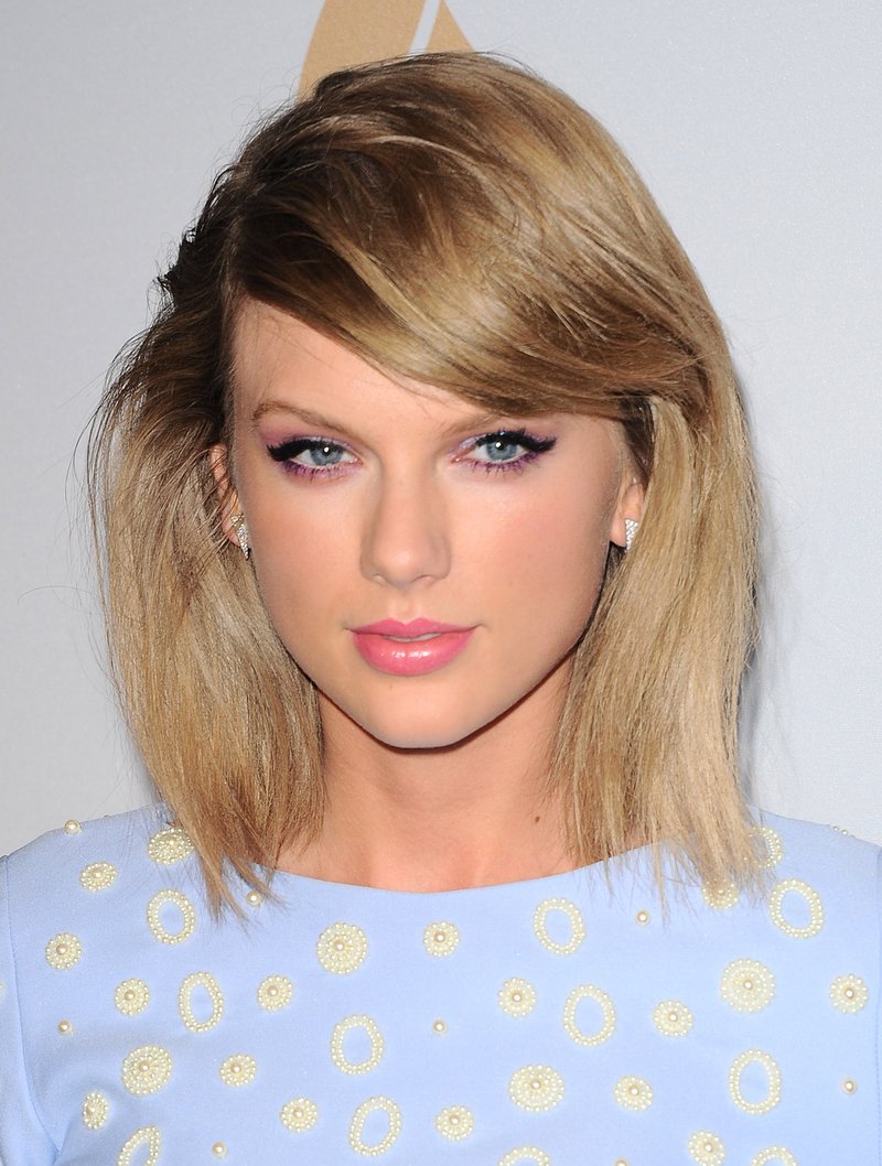 Taylor Swift at 57th Annual GRAMMY Awards - Pre-GRAMMY Gala And Salute To Industry Icons Honoring Martin Bandier — photo 215