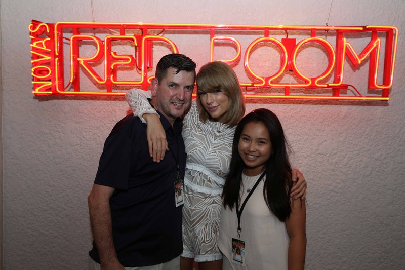 Taylor Swift at Nova's Red Room Meet & Greet — photo 6