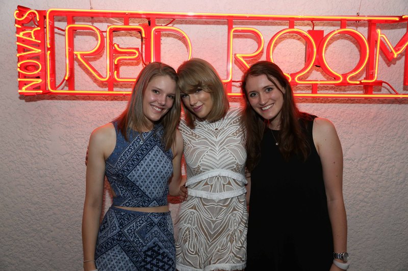 Taylor Swift at Nova's Red Room Meet & Greet — photo 14