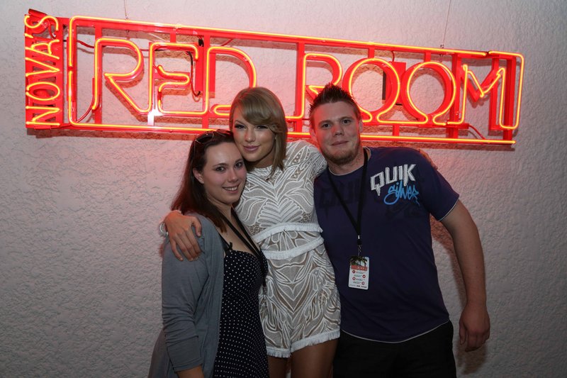 Taylor Swift at Nova's Red Room Meet & Greet — photo 18