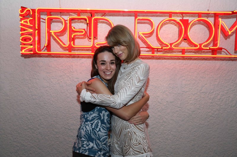 Taylor Swift at Nova's Red Room Meet & Greet — photo 24