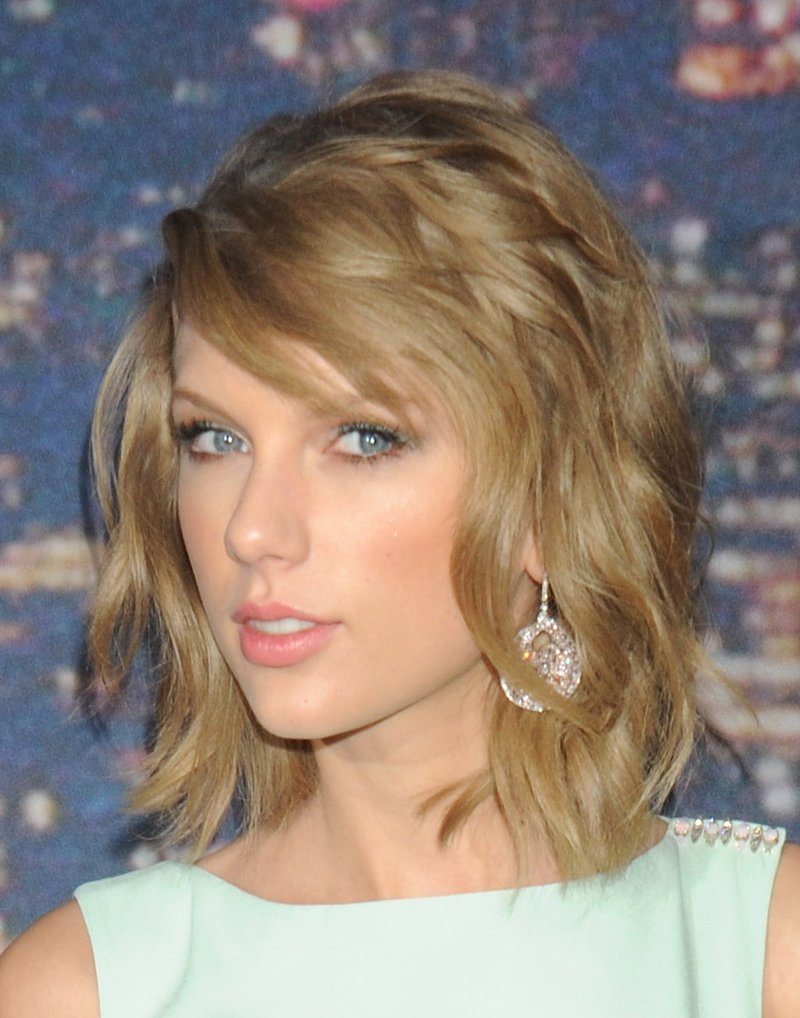 Taylor Swift at SNL 40th Anniversary Celebration — photo 164