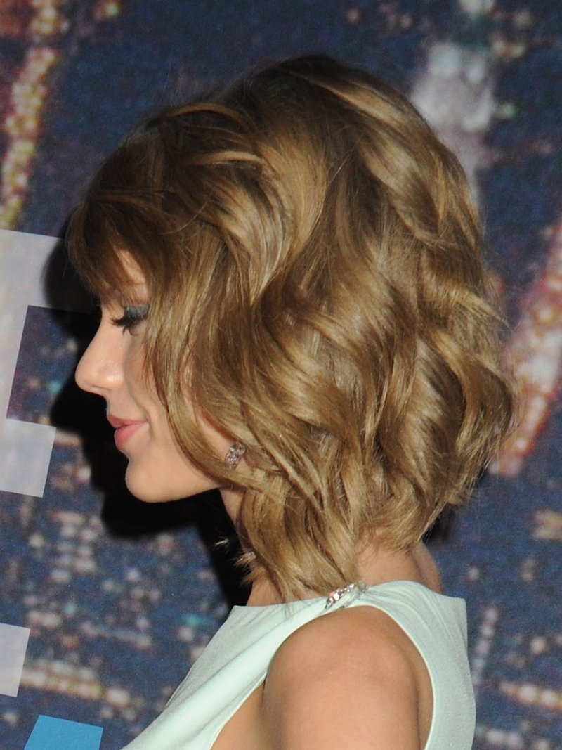 Taylor Swift at SNL 40th Anniversary Celebration — photo 165