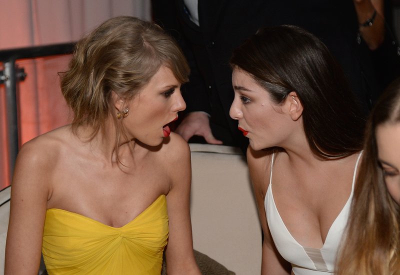 Taylor Swift at The Weinstein Company & Netflix's 2015 Golden Globes After Party — photo 4