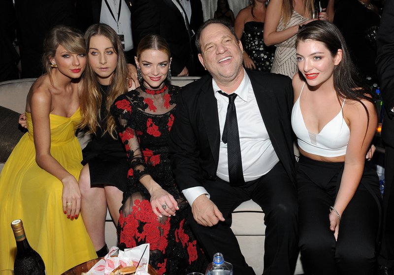 Taylor Swift at The Weinstein Company & Netflix's 2015 Golden Globes After Party — photo 7