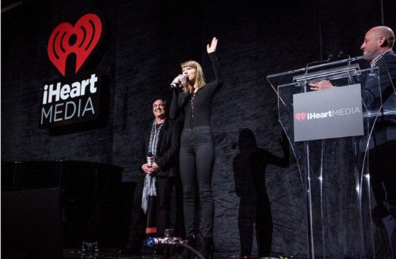 Taylor Swift at iHeartMedia Summit — photo 9