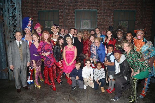 Taylor Swift at "Kinky Boots" - Backstage — photo 5