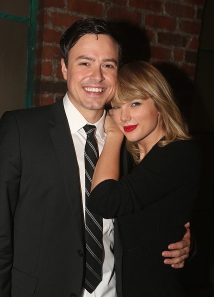 Taylor Swift at "Kinky Boots" - Backstage — photo 22
