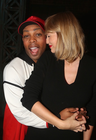 Taylor Swift at "Kinky Boots" - Backstage — photo 27