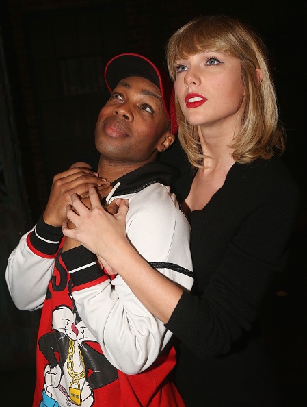 Taylor Swift at "Kinky Boots" - Backstage — photo 39